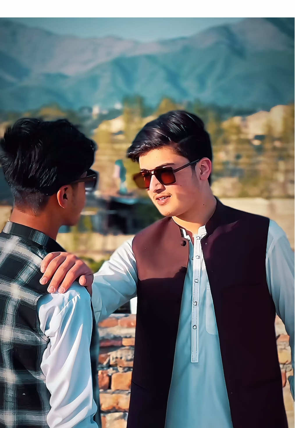 Viral tranding sound 😍😍🫶#viralvideo #fypシ゚viral #foryou #Tranding #mrhamzakhan11 #foryoupage #slomo 