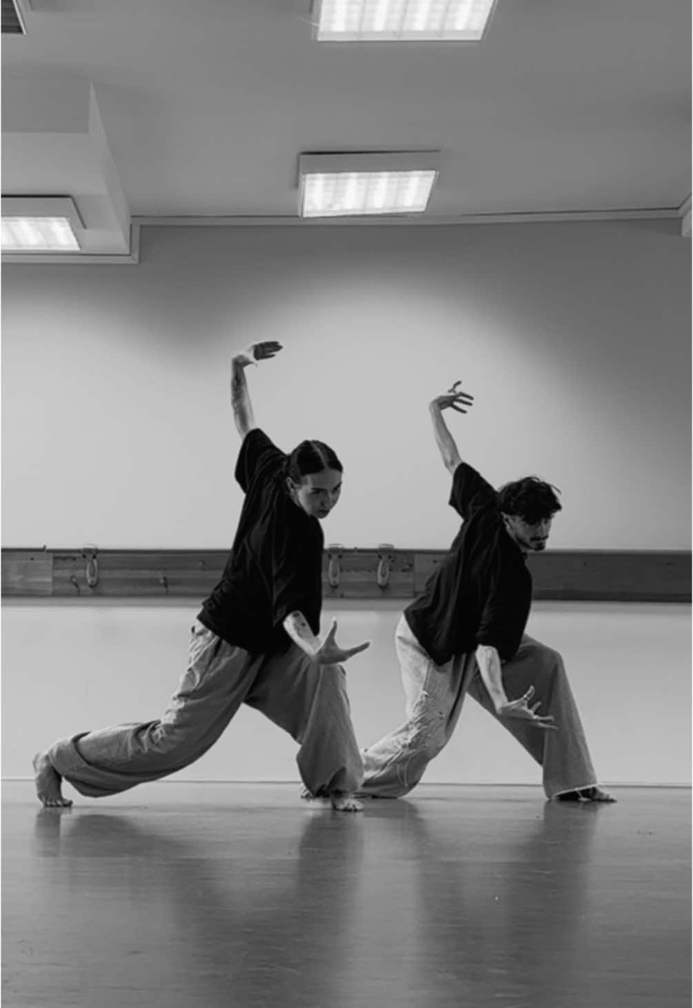 choreo by me w// @SOPHIE ANDRÉ #dance #contemporarydance #danceduo 