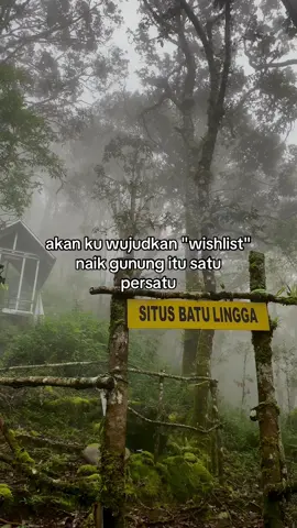 #fyp #mountain #pendakigunung #pendakiindonesia #ciremai3078mdpl 