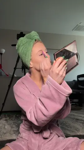 What am I cheesing so hard for? I’m not even engaged 😅 #fyp 