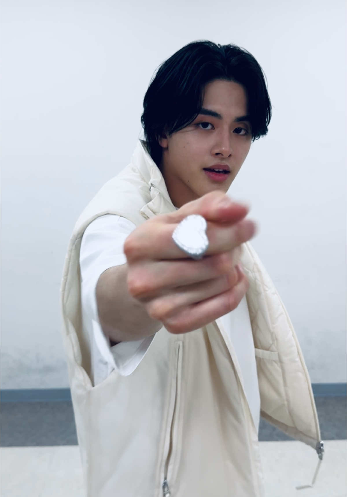 #toHEROes 大阪公演Day1ありがとうございました！ 「GOTCHA」白衣装ver. 🕺 大阪公演Day2もよろしく！！ #GOTCHA #ガチャガチャ #ISSEI_123 #TOBE_ISSEI