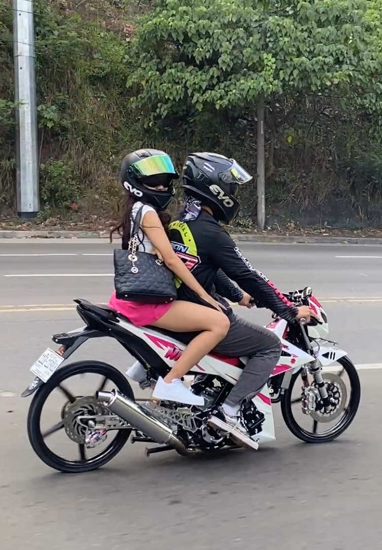 rolling w/ my seksing obr @kiana 😮‍💨❤️‍🔥 #raider150fi✅ #malaysianconcept🇲🇾 #malaysianinspired🇲🇾 #malaysiandnadavao #suzuki #vietnamconcept🇻🇳 #raider150fi #satriaf150 #fypシ゚ #foryou #fyp #myday #hellmerry #eb 