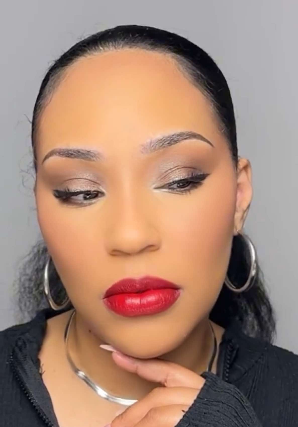 gifted by Runway Rogue  @runwayrogue @runway.rogue #runwayrogue #90smakeup  