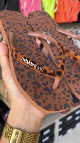 Havainas de oncinha 🐆 #havainasoriginal #havaianaspersonalizadas #animalprint #chinelospersonalizados #modafeminina 