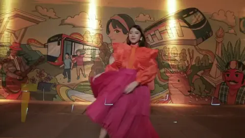 titi bareng idolanya💗🔥 #tiaraandini #raisa #kalikedua #fyp