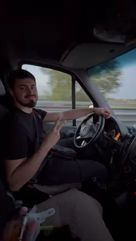 🇺🇦Україна-🇮🇹Італія ⚜️Чернівці-Мілан #пасажирськіперевезення  #беремопередачі  #мілан #чернівці  #blackbus 