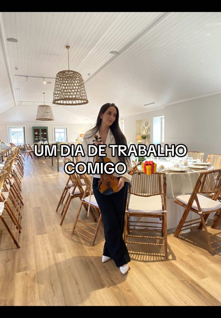Um dia de trabalho comigo🎻🎁 #lovemyjob #violinista #evento #casadaorta #music #portugal #fyp 