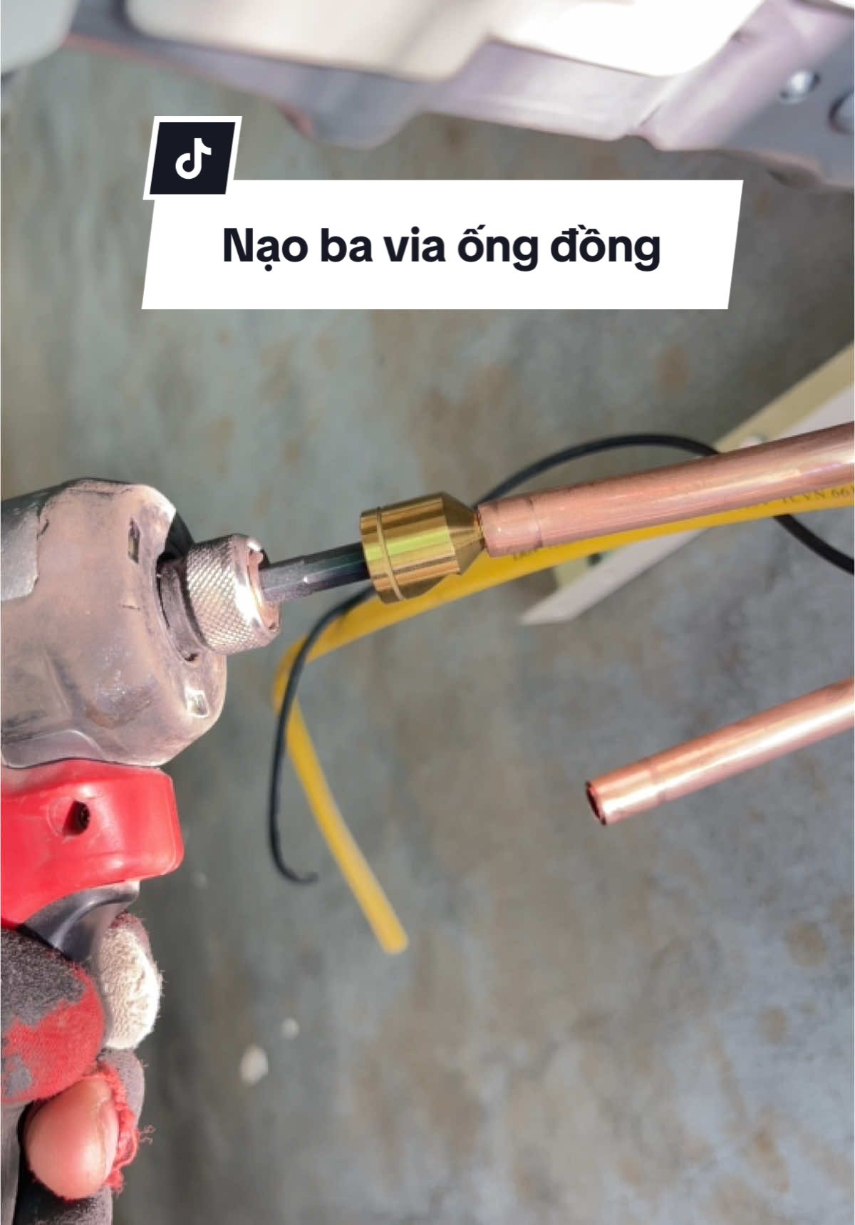 Nạo ba via ống đồng anh em mua trãi nghiệm nha.#dienmayxanh #votruong #dienlanh #donghedienlanh #donghegiare #naobavia 