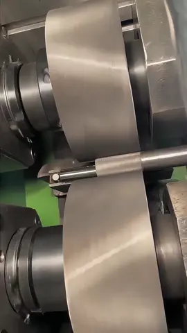 We have the factory if you have any need, please contact us #machine #onestoreforallyourneeds #bakeittillyoumakeit #automobile