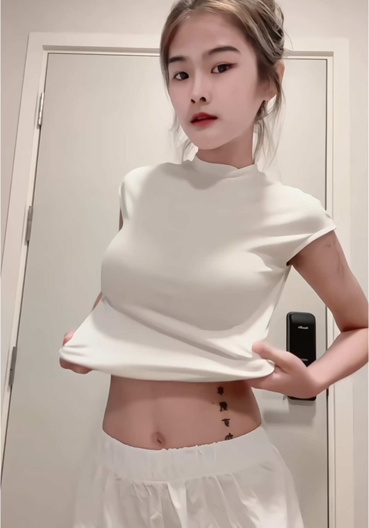 ใครยังไม่มีต้องรีบกดน้าาา #เสื้อยืด #เสื้อผ้าผู้หญิง #คลาสแฟชั่น #เสื้อผ้าแฟชั่น #รีวิว #รีวิวเสื้อผ้า  