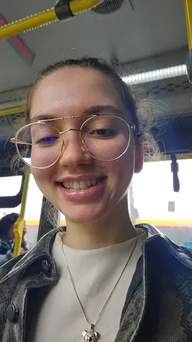 Vídeo em loop #fypシ゚ #loop #bus 