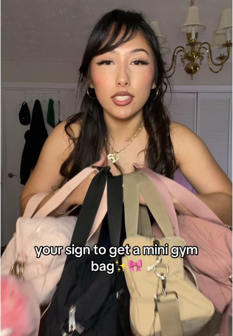 #CapCut love loveee loveeeee😍 they’re on sale w FREE SHIPPING‼️‼️ @WESTBRONCO #tiktokshop #tiktokshopfinds #minigymbag #GymTok #gymbag #viral 