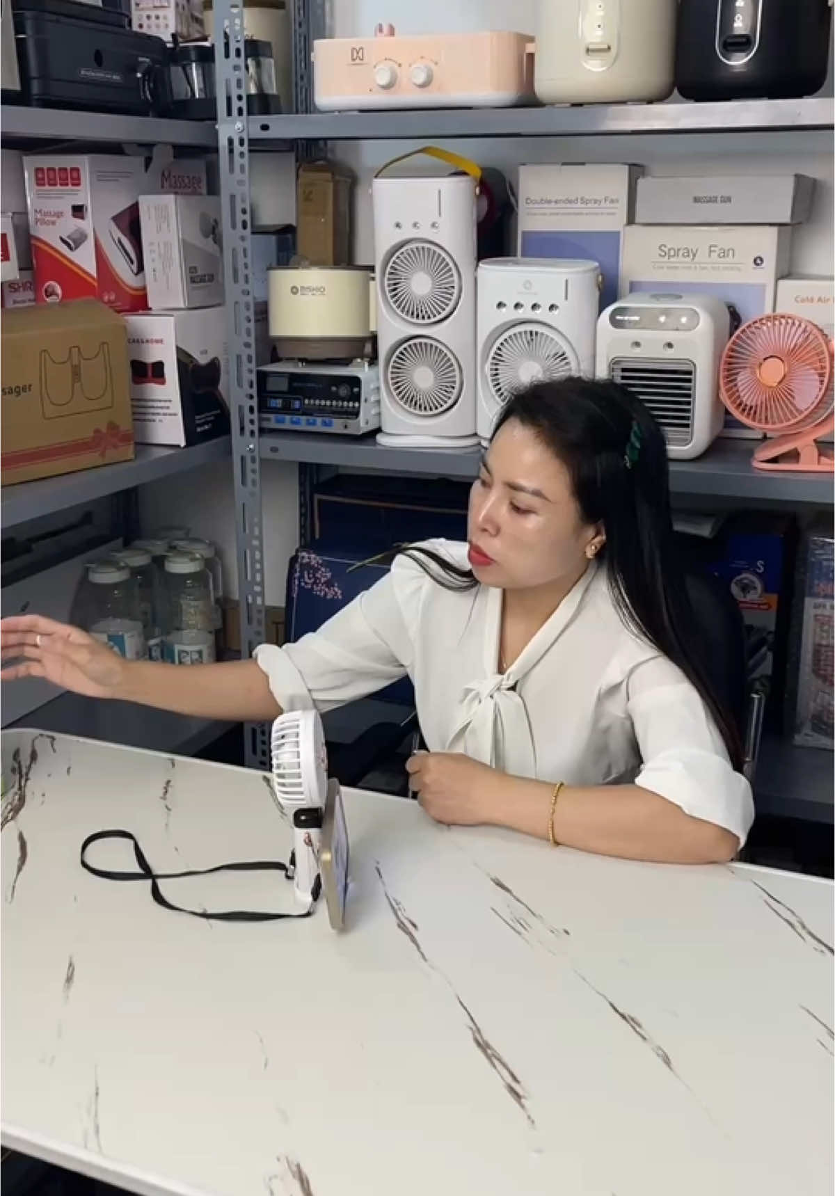 Quạt tích điện cầm tay ngon bổ rẻ #quattichdien #quattichdienmini #quattichdiendoimoi #hahienhoa1 #xuhuong 