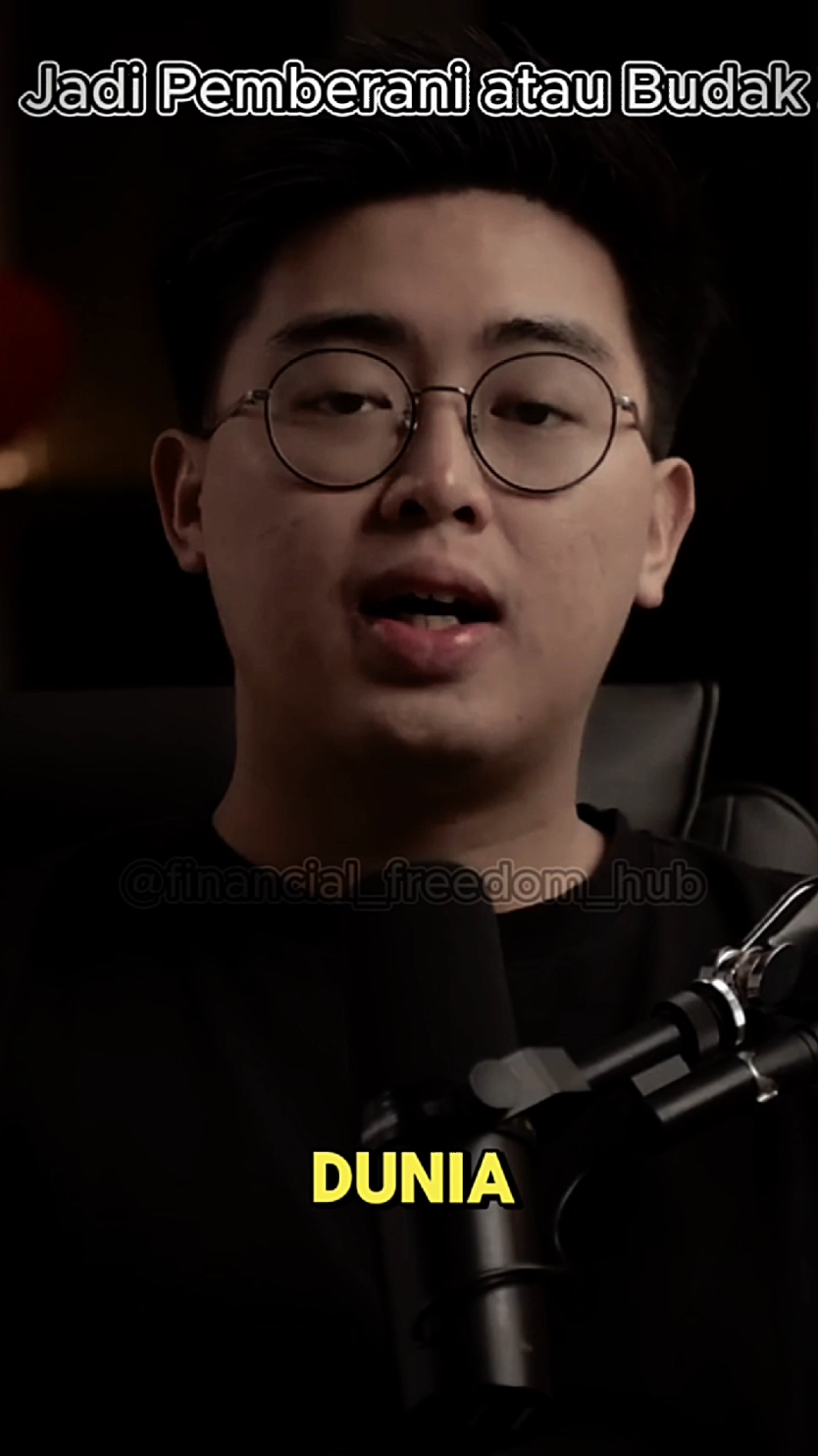 Jadi Pemberani atau Jadi Budak !! Pilihan Kalian cuman 2  #money #motivation #timothyronald #akademicrypto #teknologi #motivasi 