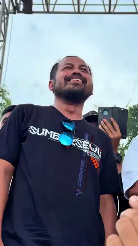 mass bree acungi jempol saat battle brewog vs sinar music 🔥😎  vt by CARNIVAL HUNTER @carnivalhunter @BREWOG ELEKTRONIK #soundbattle #battlesumbersewu #sumbersewusoundofficial #sumbersewuofficial #sumbersewu2025 #banyuwangi24jam #soundbanyuwangi #soundsumbersewu #massellreborn #brewog_audio #4urpage #fyp #fyp 