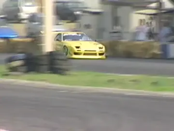 Mitsuru Haraguchi haciendo una pasada con su iconico Mazda Rx7 FC3S BN Sports. #Mazda #MazdaRx7 #BNSports #D1GP #Tanso #MitsuruHaraguchi #Drift #RX7Drift 