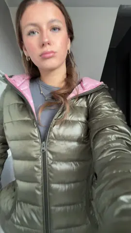 Was geht bei der jacke #schule #outift #frühling #makeup #haare #fy #fyp 