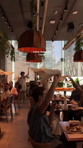 and it’s all you can eat?! 🥂 #torontofood #torontospots  #torontobrunch #aesthetic #torontofoodspots #torontofoodie #torontoeats #brunchtok #restaurantrecommendations #torontocontentcreator @1 Hotels @Casa Madera 