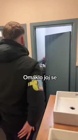 #fyp #foryoupagee #obline #odnosi #omaklomise #smijehdosuza #politika #trojkatbermudzki #ludilo #ideviral 