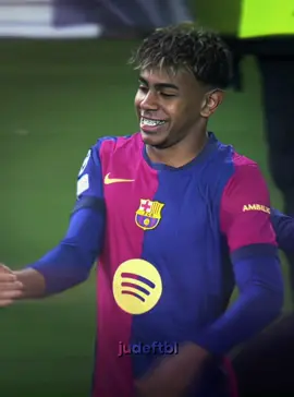 Lamine Yamal x Pode Sentar 🤩🔥 // Tags:- #footballtiktok #lamine #yamal #ucl #edit #reverse #smooth #quality #4k #blowthisupforme #viral_video #fyp #judeftbl 