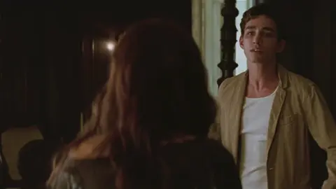 وأنا معك لم أتمنى شيئاً أكثر من أن نستمر إلى الأبد 🚶‍♂️💔
