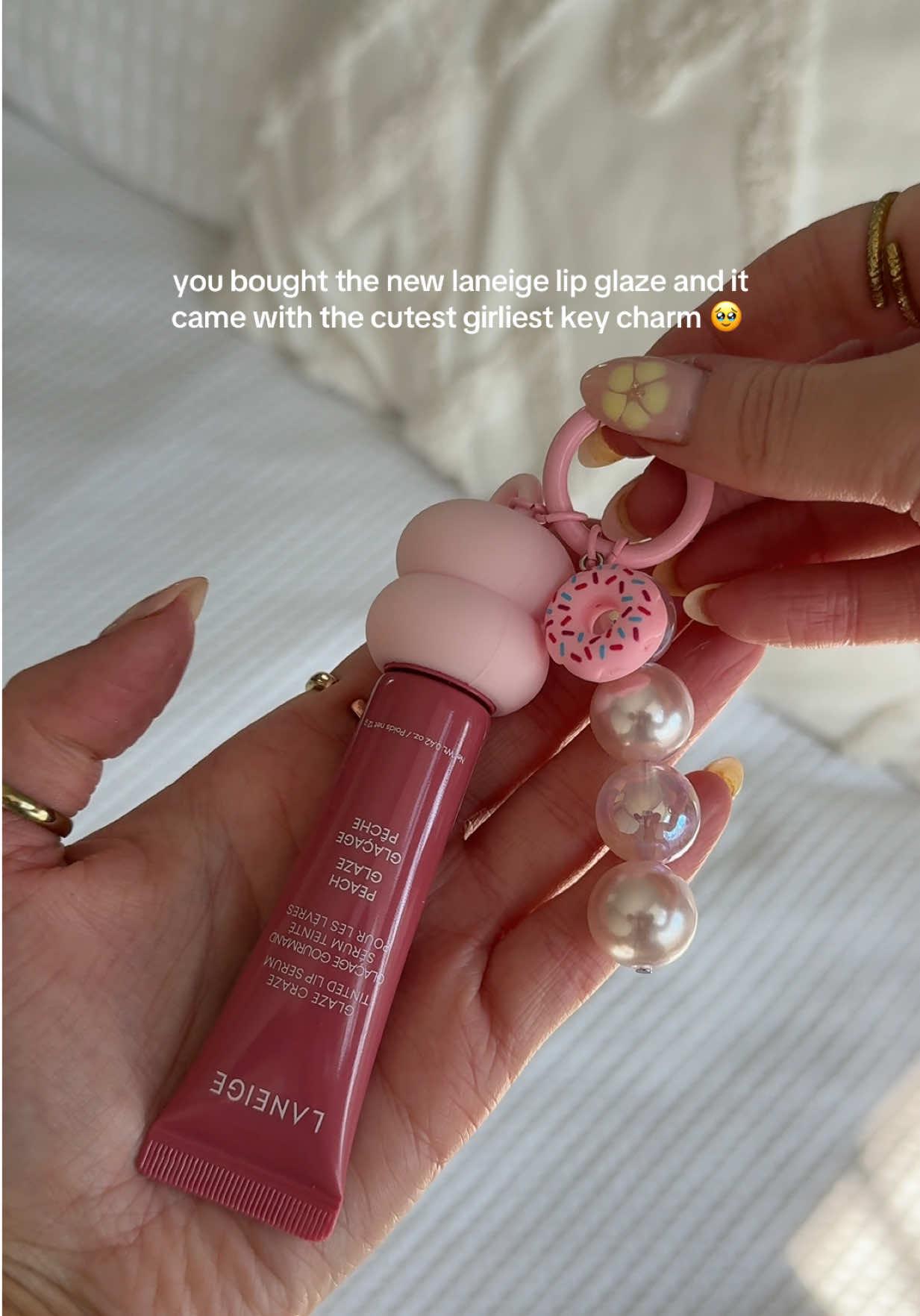 this could be the cutest thing I’ve ever seen 😭 #laneige #lipglaze #lipserum #glazecrazethe @LANEIGE UK @Boots UK 