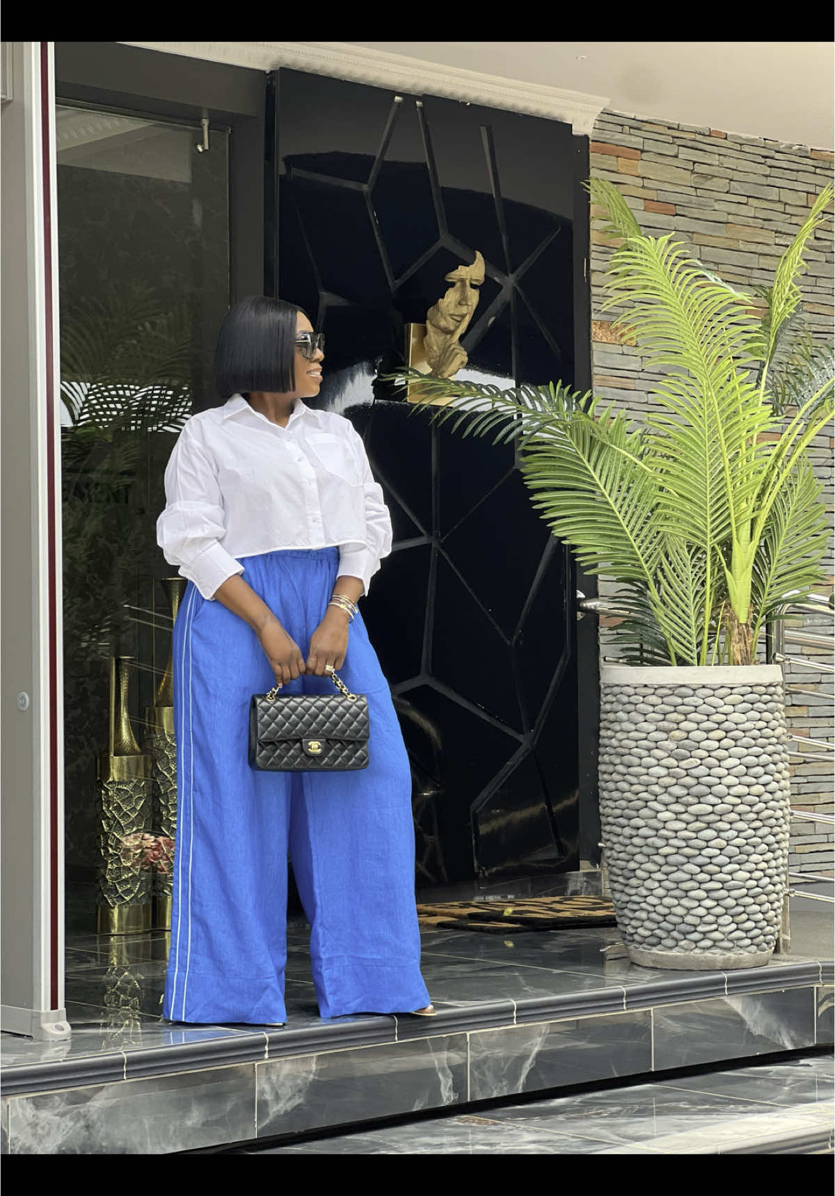 When the sun gives you that glow. My gorgeous linen trousers from my favourite designer @Fashionfivar1 . Different colours available. DM to order yours. #uniquely_adwoa #fypviralシ #fyppp #ghanaian #outfitinspo #outfitinspiration #outfitoftheday #WomenOfTikTok #tiktokmum #forupage #africantiktok #churchoutfits #brunchoutfit 