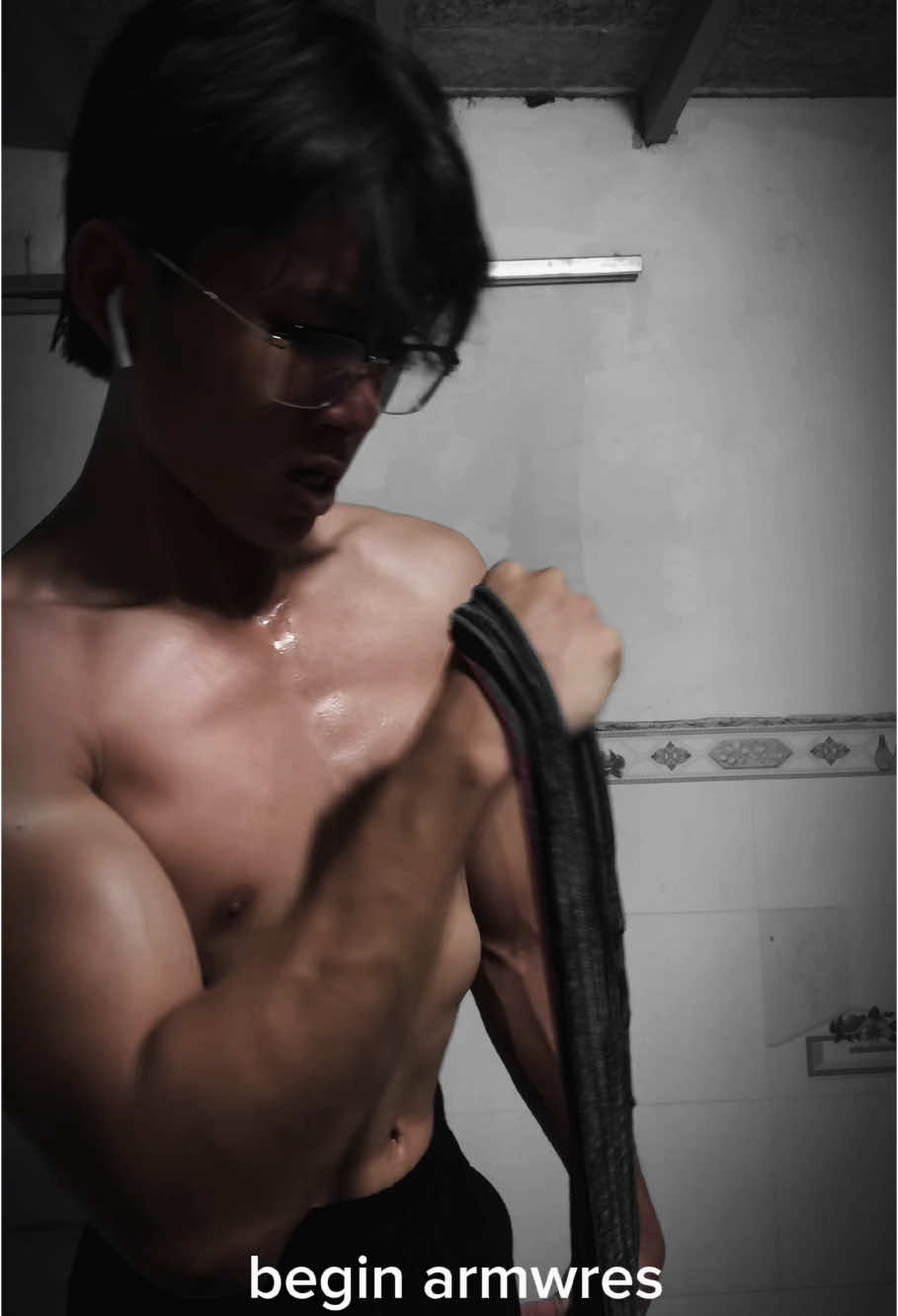 Reup me at 17y#homeworkout 