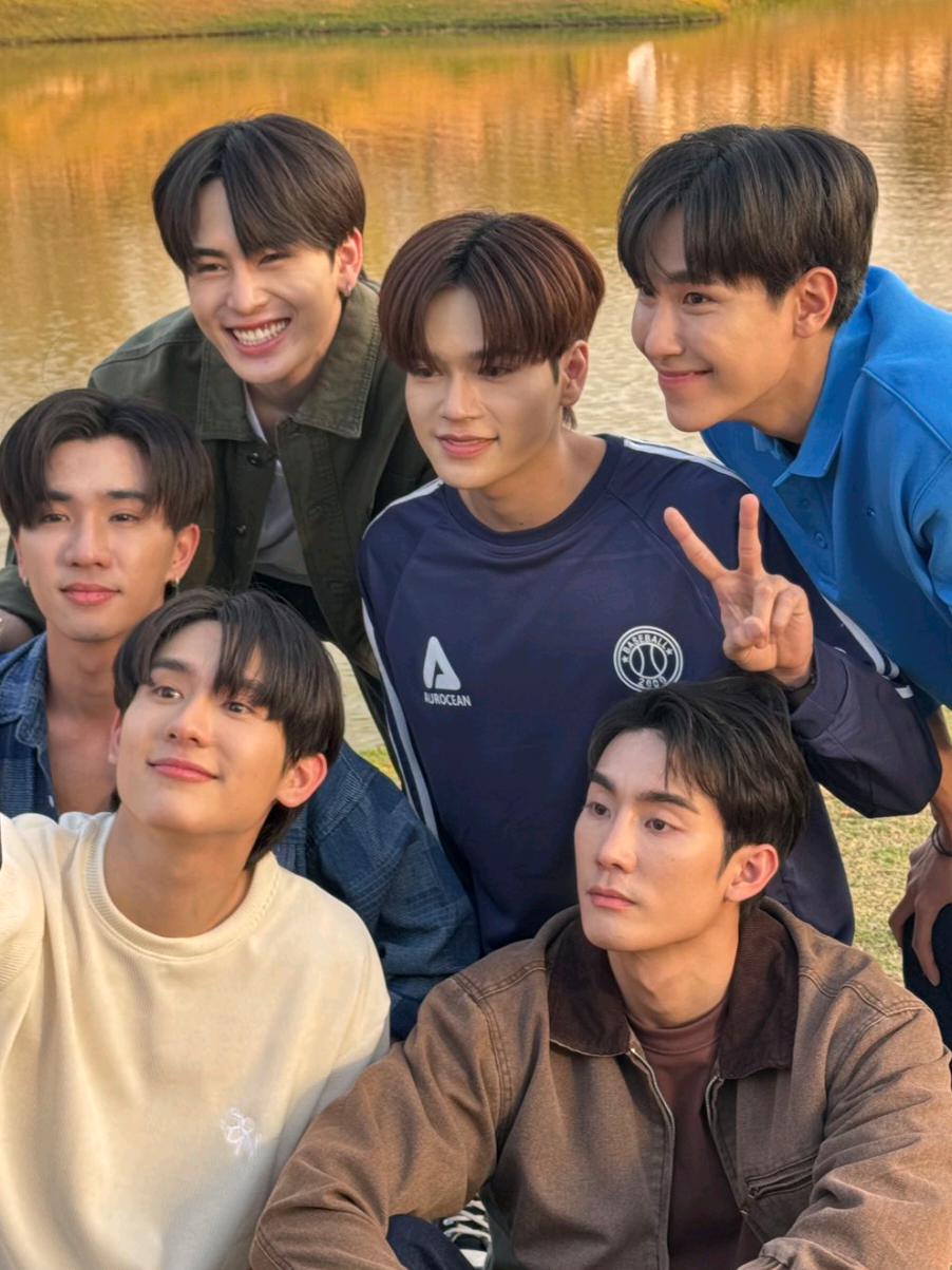 Perfect 10 liners foi meu bl conforto com toda certeza. Amei acompanhar cada arco, cada personagem. Foi simplesmente perfeito do inicio ao fim e eu ja tô com muita saudades 😭😭💛 #perfect10liners ##Perfect10LinersFinalEP #forcebook #perthsanta #juniormark 