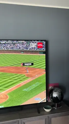 #q101 #laurenoneil #cubs #MLB #wrigleyfield 