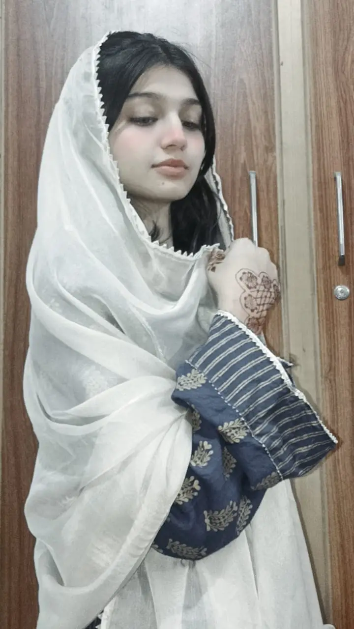 #wafaon ke badle WAFA Karahai hai 🎶💙#trendingsong #viralvideo #foryoupage #unfrezzmyaccount #fypppppppppppppppppp #fypppppppppppppppppp 