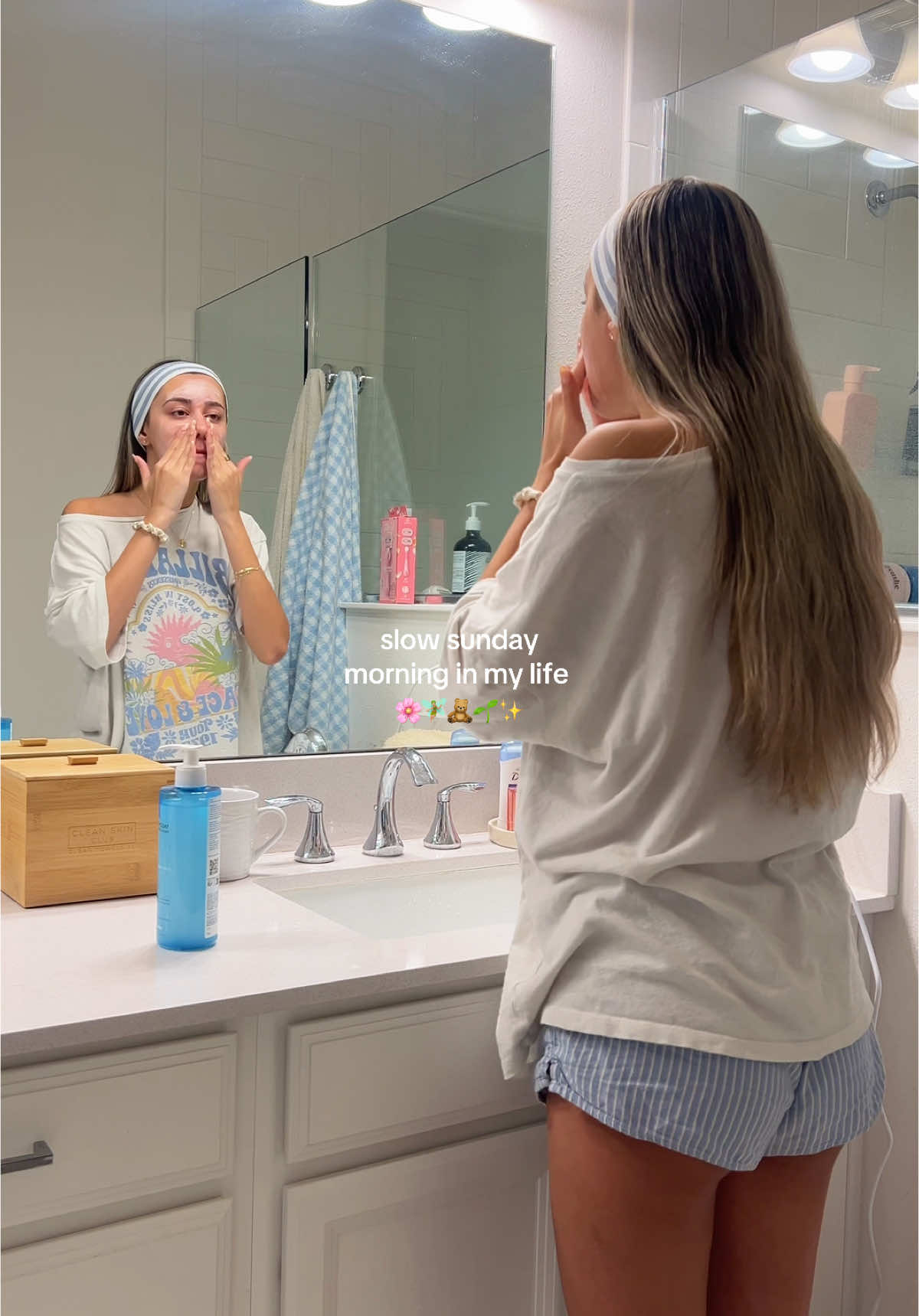 slow morning are the best!! happy sunday… it’s time to reset✨🧚🏼 #morning #morningroutine #routine #aesthetic #sunday #motivation 