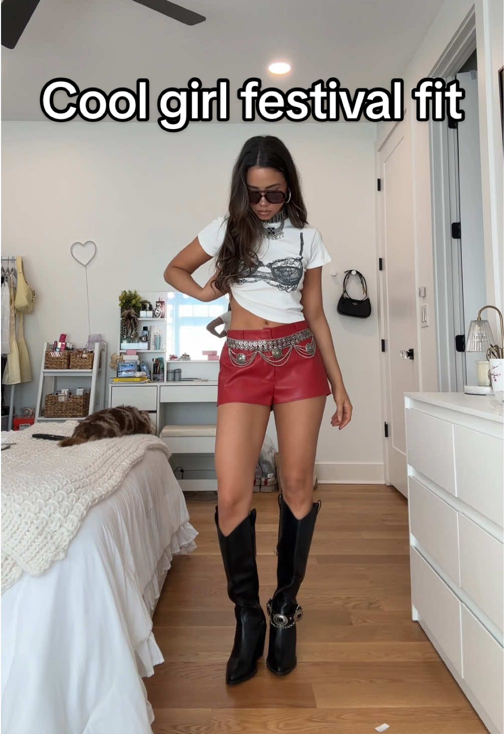 anotha one (from @windsorstore ) #festivalseason #festivefashion #festivaloutfit #stagecoachoutfits #coachellaoutfit 