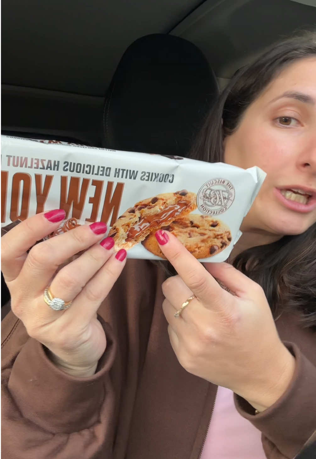 Trying these New York style cookies from Aldi #aldifood #aldifinds #tastetest #asmr #fyp @Aldi UK 