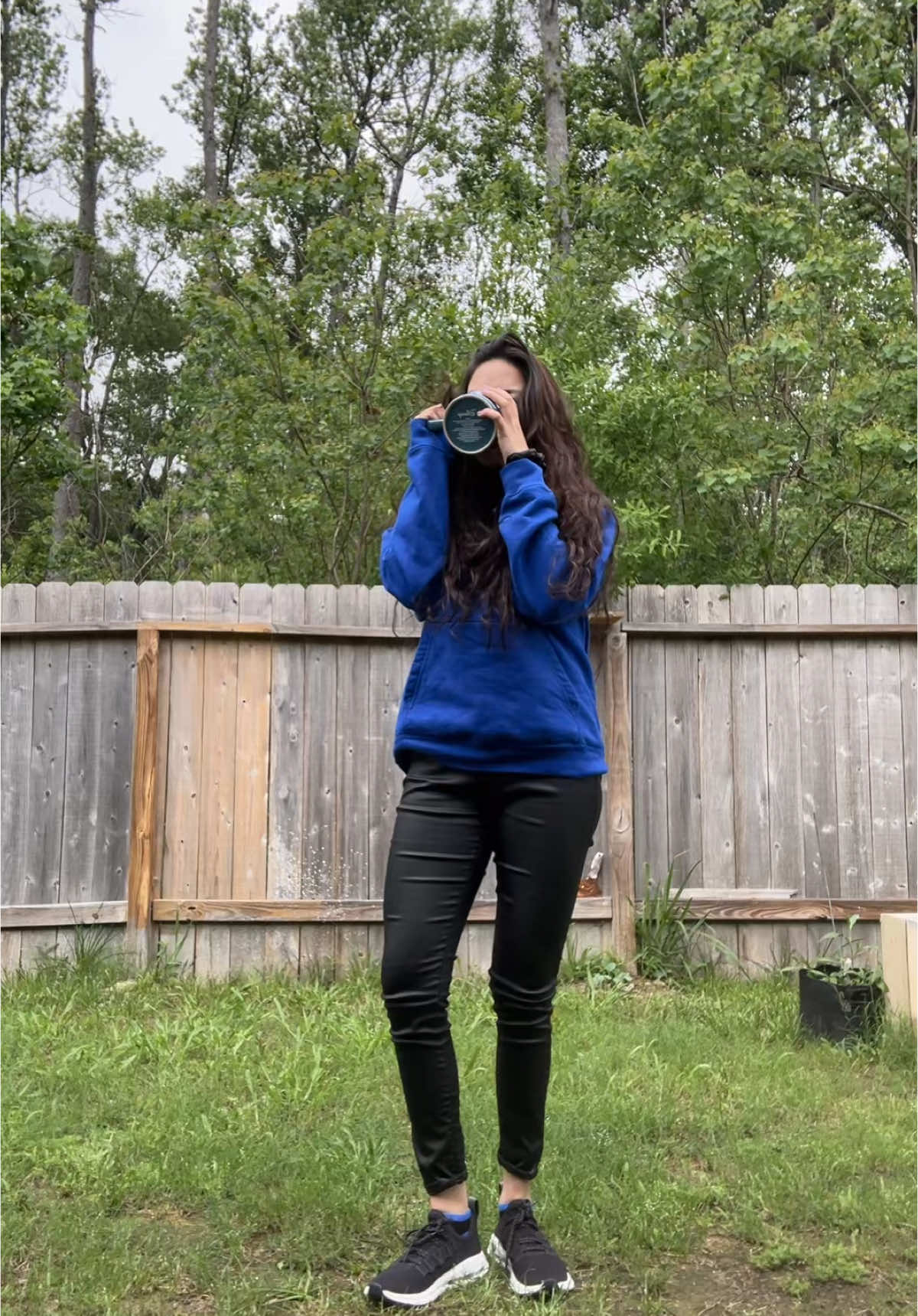 OOTD💙 just a SAHM trying to find her style again! Black coffee and me 🤝🥰 happy Sunday! #ootdinspo #fashion #outfitideas #outfits #sahm #sahmlife #momlife #ooftd #fyp #fy #viral 