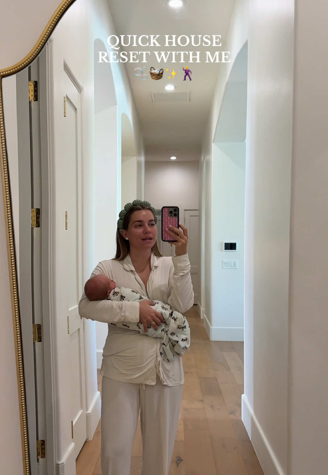 Cleaning is therapy for me🤌🏼✨🫧🌷 #dayinmylife #neeborn #momoftwo #CleanTok #sundayreset #postpartum #cleanwithme #MomsofTikTok #onehourreset #naptimeclean #secondtimemom #viral #trending 
