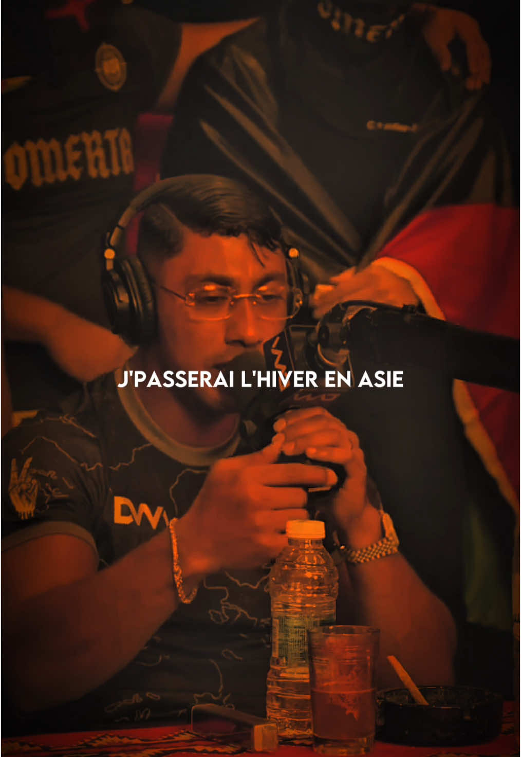J'arrive à pattes, j'repars en Bentley, fuck tribunal … 🚶🏽‍♂️🏎️🖕 @Maes 🤍⛓️‍💥 #Maes #rapfr #laviecontinue #freemaes #omerta #47 #speedsongs #lyrics_songs #insomnie #lvc #dvm 