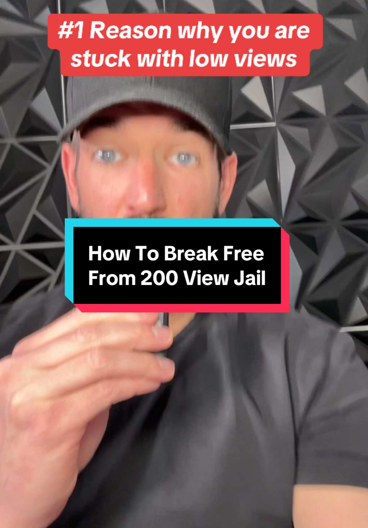 #greenscreen the algorithm rewards consistency. Not only in posting daily but on the type of content you post #facelessmarketing #contentcreatorstruggles #howtomakemoneyonlineforbeginners #tiktokalgorithm #tiktoknewbies #5000followers #howtogrowontiktok #200viewjail #howtomakemoneywithtiktok #facelesscontent #facelesscontentideas #howtomonetizetiktok #faceless #facelesscontentcreator #tiktoknewbie 