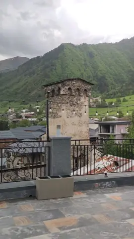 💥🤗 4 დღიანი ტური სვანეთში - სრული პაკეტი მხოლოდ 450 ლარად ✍️ ყველა პირობა თქვენი იდეალური დასვენებისთვის 🙏  ✍️ტურები იმართება ყოველ : ხუთშაბათი -კვირა ⏳სეზონის პირველი ტური : 24-25-26-27 აპრილი 💰ტურის ღირებულება: 450 ლარი 🤷‍♂️ ტურის ღირებულებაში შედის: 🙄 🚌 ტრანსპორტირება:(კომფორტული მიკროავტობუსი, აუდიო სისტემა, კონდიცირება, კომფორტული და ფართო სავარძლები) 🚶‍♂ შიდა ექსკურსიები: 🚗უშგულის მონახულება 🏔️სოფელი ბეჩო და შდუგვრას ჩანჩქერი 🏸 ჰეშკილის ქოხებზე ასვლა 🛎🛏 სასტუმროში განთავსება (2-3 კაციანი ნომრები, ინდივიდუალური სველი წერტილებით მესტიაში. 🍩☕ საუზმე სასტუმროში 🍕🍗 ვახშამი სასტუმროში ☕ ჩაი/ყავა ნებისმიერ დროს სასტუმროში 🧍‍♂ გიდის მომსახურება ( გამოცდილი და კვალიფიციური) 📸 ფოტო - გადაღება 🥰ანუ არ გიწევთ კვებაზე ფულის დადება, არ გიწევთ დელიკების ქირაობისთვის ფულის დადება. ფასში შედის უგემრიელესი სვანური სამზარეულო : საუზმე და ვახშამი ყოველ დღე 🤗🤳 სასტუმროში არის ყველანაირი კომფორტი კარგად დასვენებისთვის : ინდივიდუალური სველი წერტილებით, სუფთა მოწესრიგებული ❤ 💛🧡❤ თბილი და სასიამოვნო ტურის დროს გელოდებათ: მსოფლიო სილამაზის მწვერვალები , მსოფლიოში ყველაზე მაღალი დასახლებული სოფელი-უშგული. ლაშქრობა უშბასთან მდებარე ყველაზე დიდ ჩანჩქერამდე ( შდუგვრა ) სვანური კერძები , ადგილობრივი ისტორიები, ფოტოსესია ჰეშკილის ქოხებში ცნობილ საქანელაზე, საბაგიროებით გასეირნება, და რაღა თქმა უნდა წარუშლელი შთაბეჭდილებები ჩვენს გამოცდილ გიდებთან ერთად🤝 #მოგზაურობა #mostviralvideo #creatorsearchinsights #ფორიუზე #ტურები #foryou #insight #popular #ფორიუ #adventure #travel 