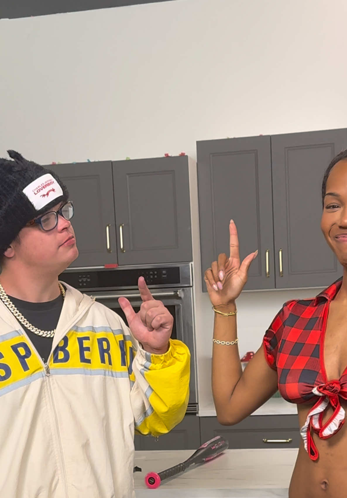 IM WITH SKETCH @Sketch  This is the best day EVER….OUT NOW!!