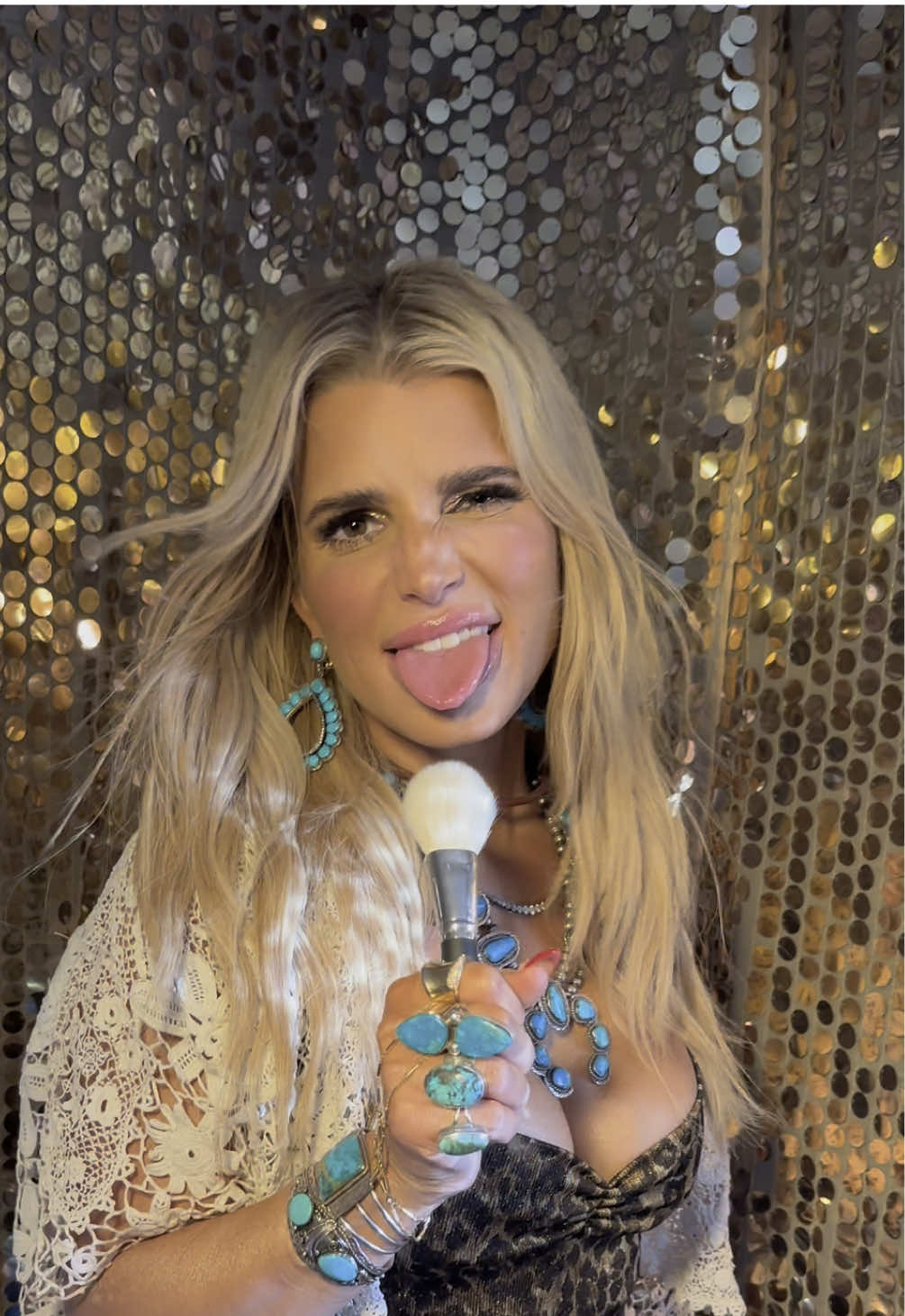 Go tell your mama and your friends to stream, download and add #BlameMe to their playlists! #NashvilleCanyon   