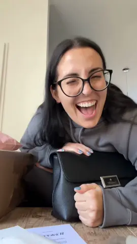 Réponse à @Noémie 2 petits cons bien investis dans mon unboxing 💕 #kidsoftiktok #mathis #neighbors #brother #unboxingvideo 