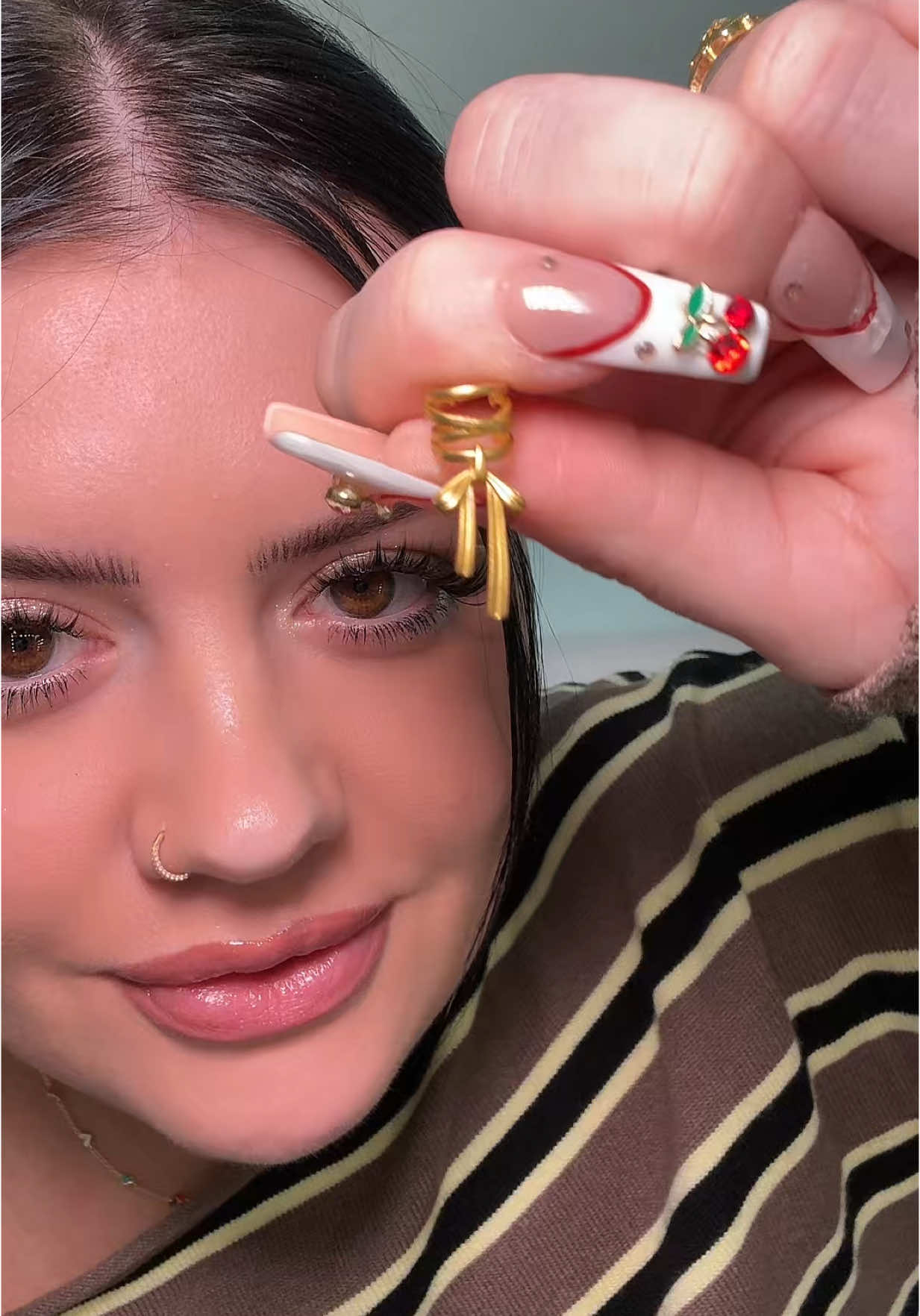 How cute are these ear cuffs 😋  #earcuff #cliponearrings 
