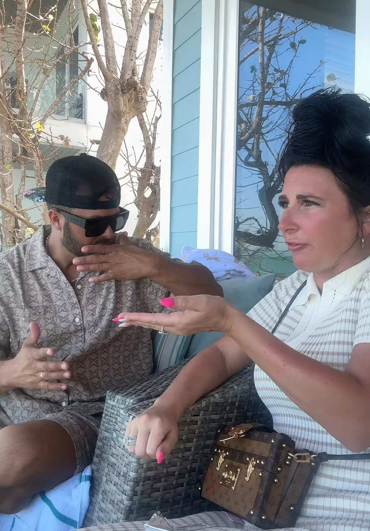 💩 BBL HAS MADE IT HARDER TO WIPE! 🧻 #bblrecovery #poopprank #grossedout #billygagging #poop 