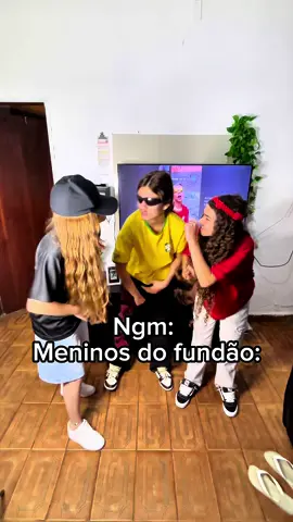 As mina ae tiw  @gabii_fa @Dani  #humor 