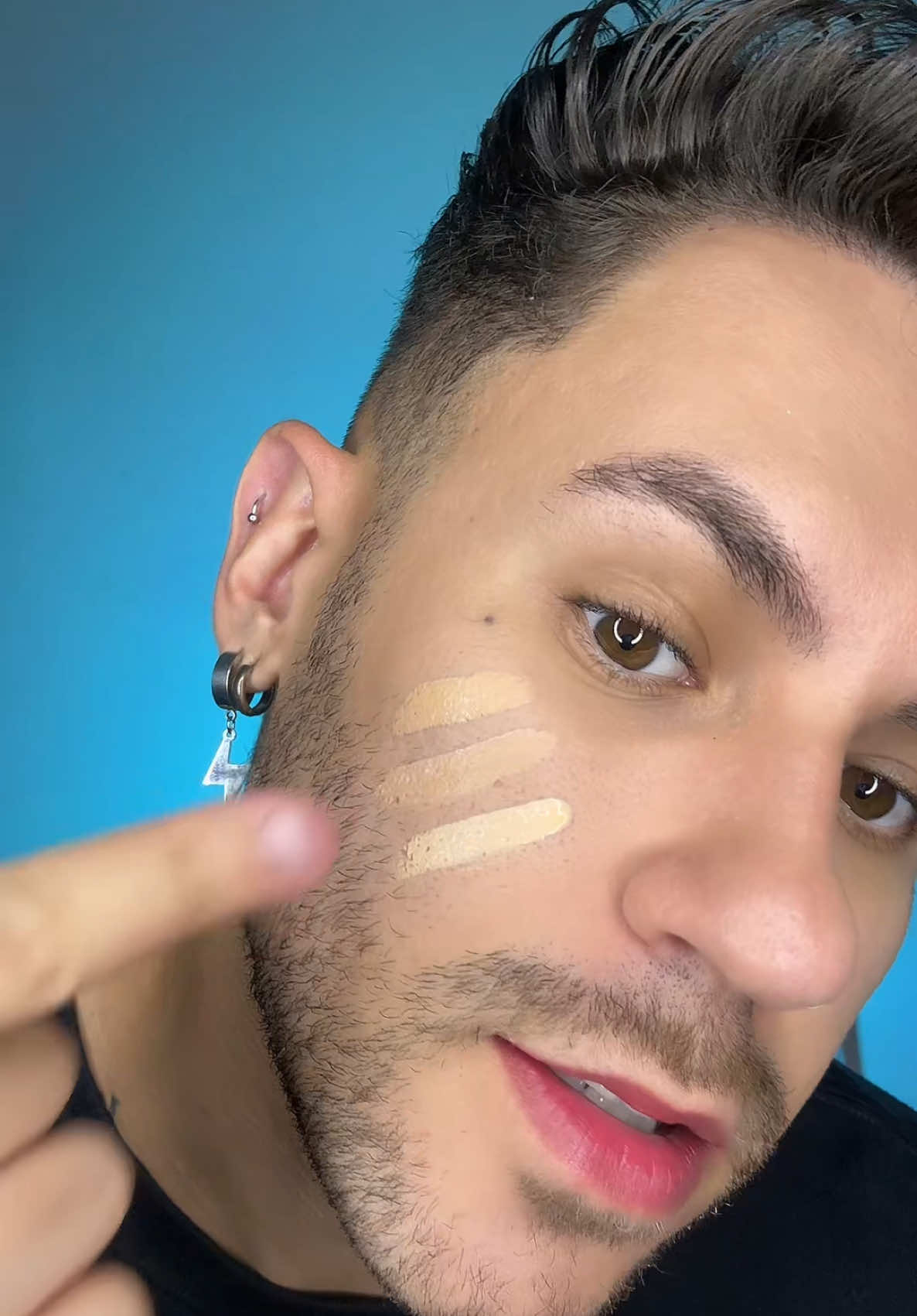 Sou apaixonado nesse Skinplush 🥹🥹🥹🥹🥹🥹 @Bruna Tavares @Linha Bruna Tavares #viral #fy #resenha #makeup 