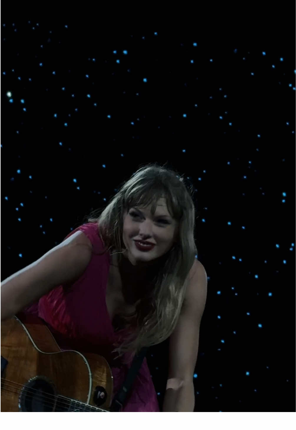 fresh out the slammer x you are in love 🤍🩵  #taylorswift #taylornation #taylorswiftedit #theerastour #TSTheErasTouronTikTok #foryou #swifttok #foryoupagе #taylorsversion 