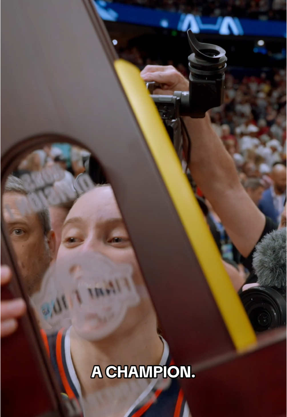 @Paige Bueckers, National Champion. #WFinalFour #MarchMadness #wbb #womensbasketball #paigebueckers #trophy 