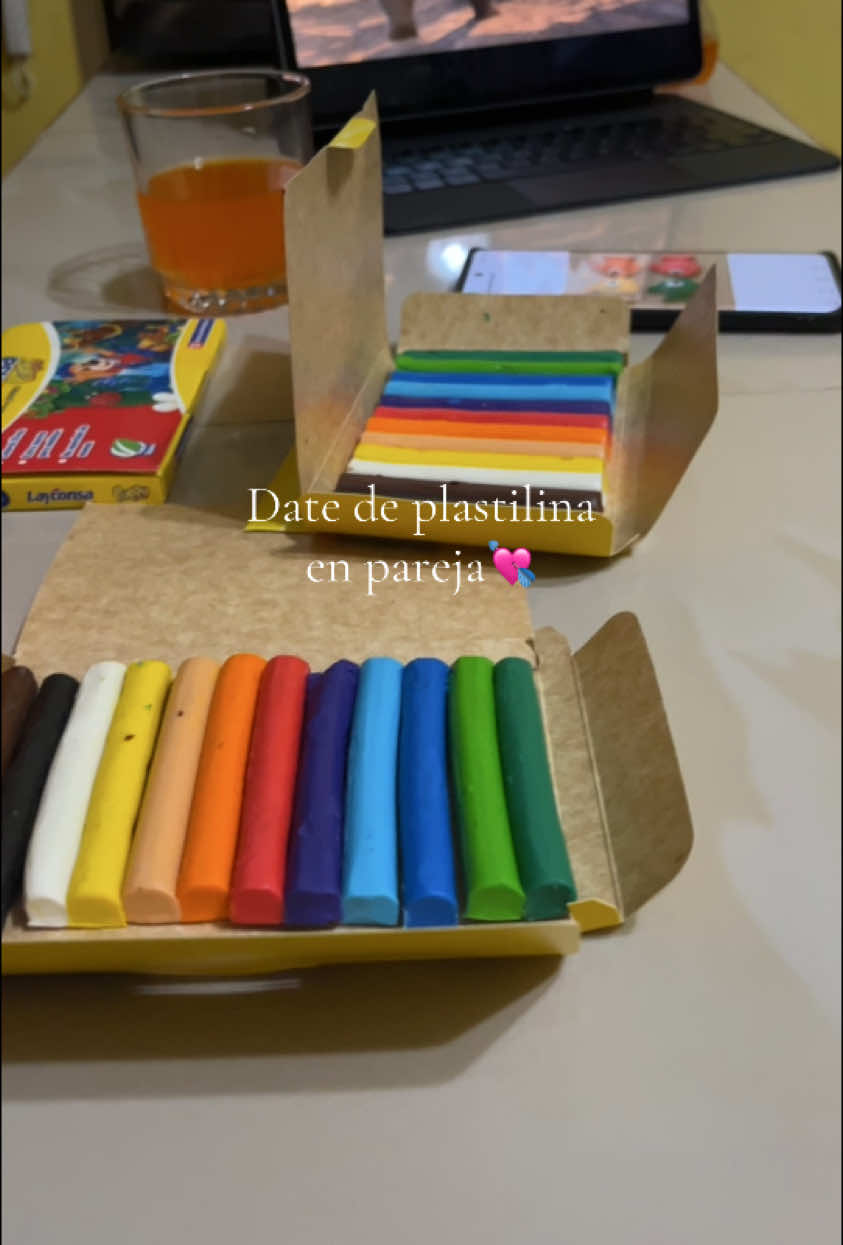 Sabadito en casa  #plastilina #juegosdivertidos #Parejas #fyp #feliz #❤️ @DJ RONALD 