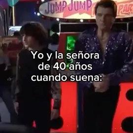 JAJAJAJA, hasta ahora me doy cuenta que No Controles queda muy bien eh 🤌🏻🍮🍮🍮. #FLANS #flans #lasflans #grupoflans #ilseivonneymimi #ilseymimi #ilseolivo #ivonneguevara #mimiflans #80s #mexico🇲🇽 #mexico80s #humor #music #meme #malcom #retro #nostalgia #baile 